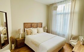 Chaleureux Petit Appartement